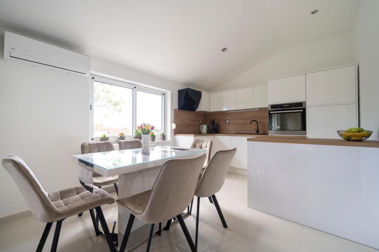 Apartment Absolute Gray Ζαντάρ Εξωτερικό φωτογραφία
