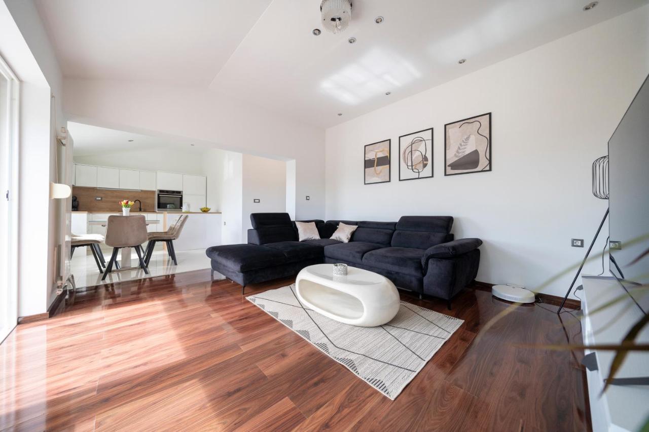Apartment Absolute Gray Ζαντάρ Εξωτερικό φωτογραφία